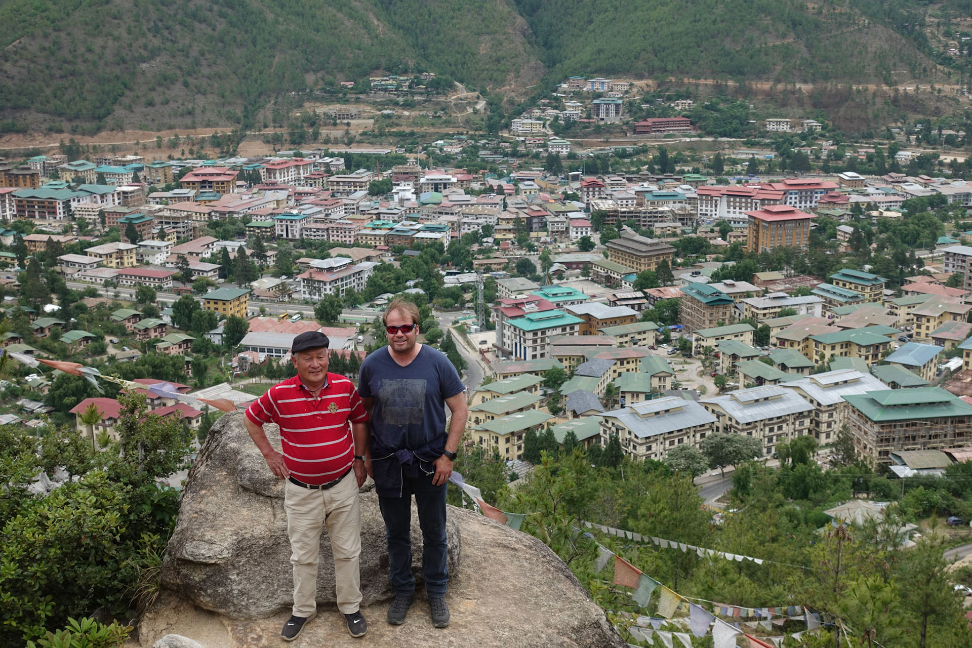 Nola und Jakob Wyssen in Thimphu